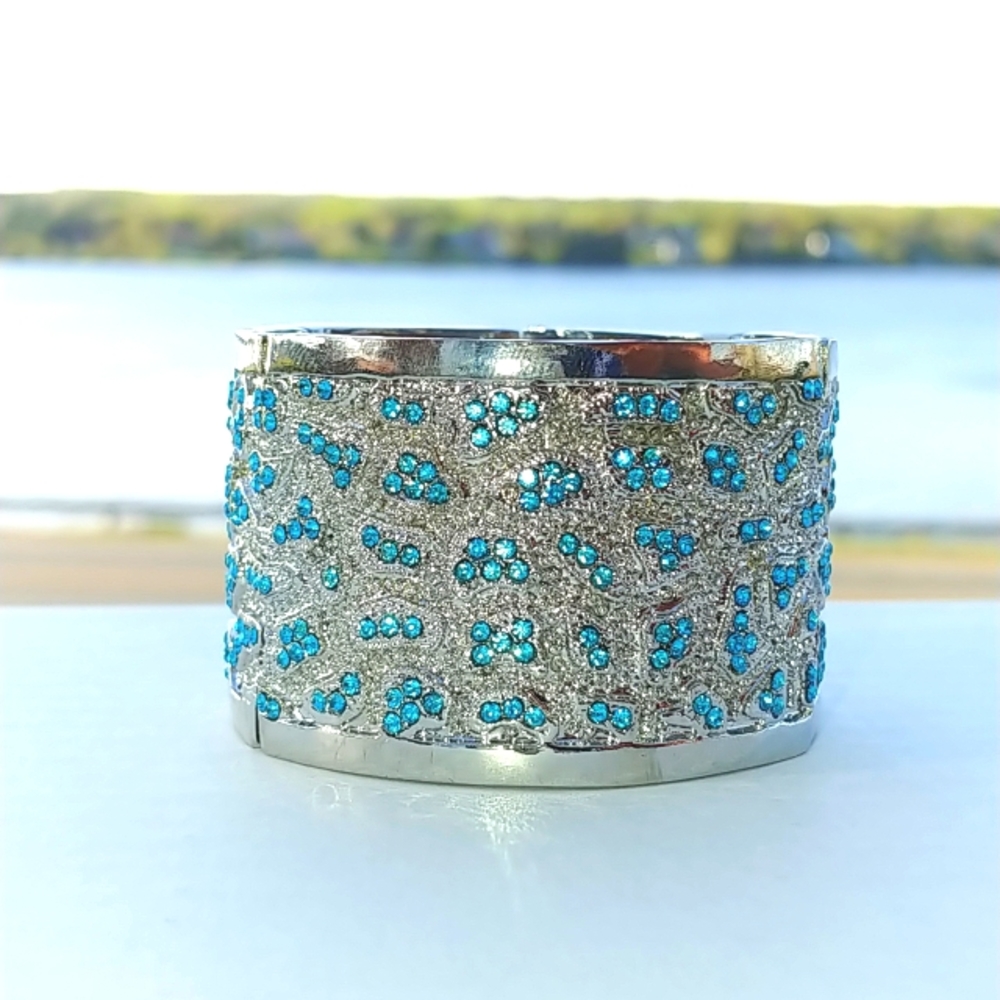 Aqua blue silver tone bangle cuff bracelet NWT
